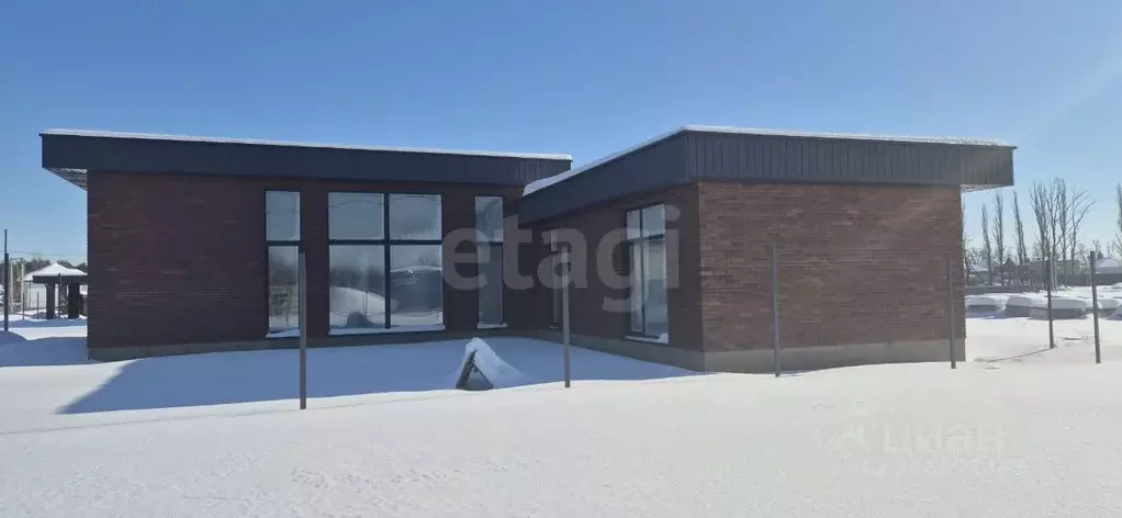 Дом в Саратовская область, Энгельсский район, Красноярское ... - Фото 1