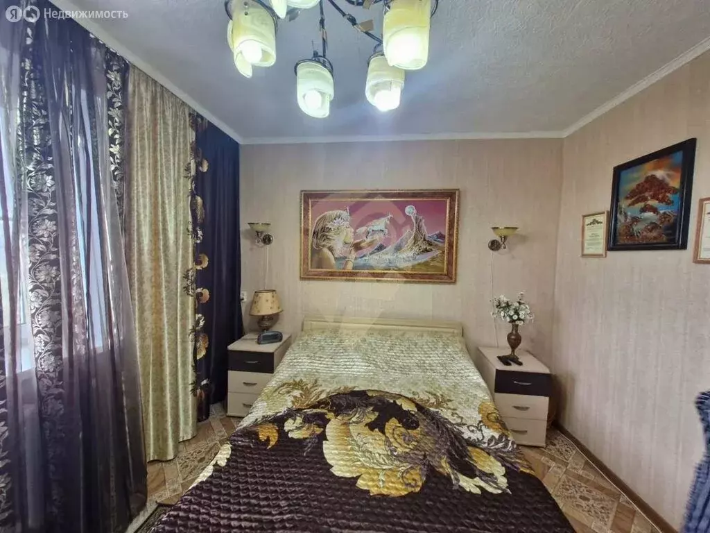 2-комнатная квартира: Старый Оскол, Революционная улица, 48 (50 м) - Фото 1