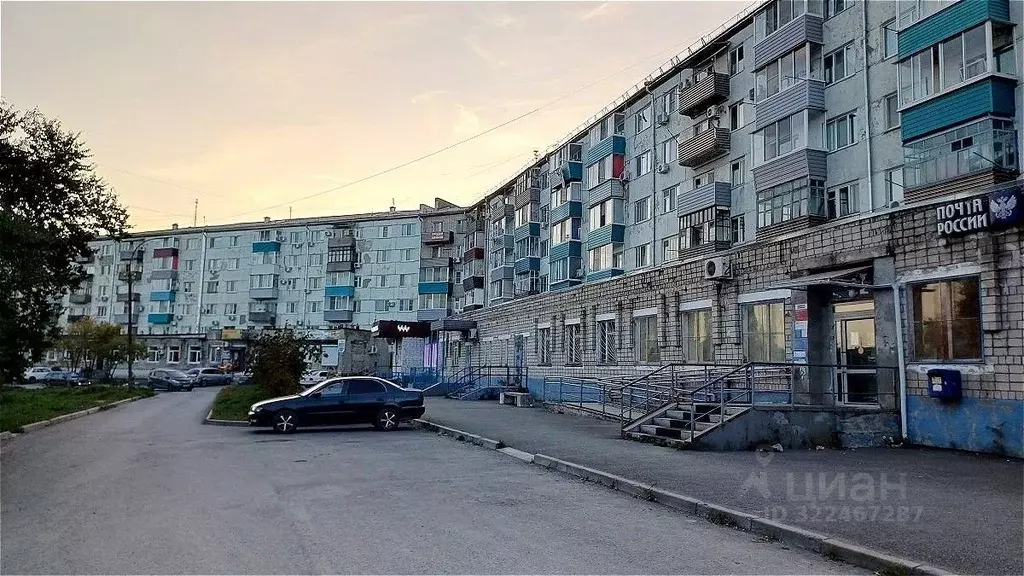 2-к кв. Хабаровский край, Амурск Октябрьский просп., 6 (49.4 м) - Фото 0