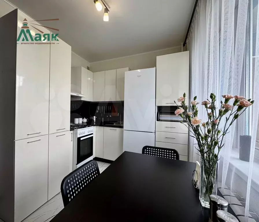 1-к. квартира, 40 м, 7/10 эт. - Фото 0