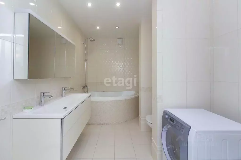 4-к кв. Тюменская область, Тюмень ул. Герцена, 45 (154.0 м) - Фото 1