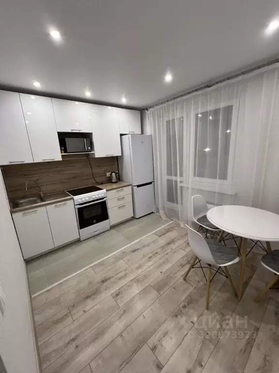 1-к кв. Тюменская область, Тюмень ул. Павла Шарова, 5 (42.0 м) - Фото 2