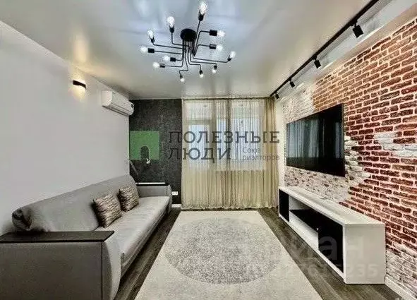 2-к кв. Севастополь ул. Репина, 1Б/1 (67.0 м) - Фото 1