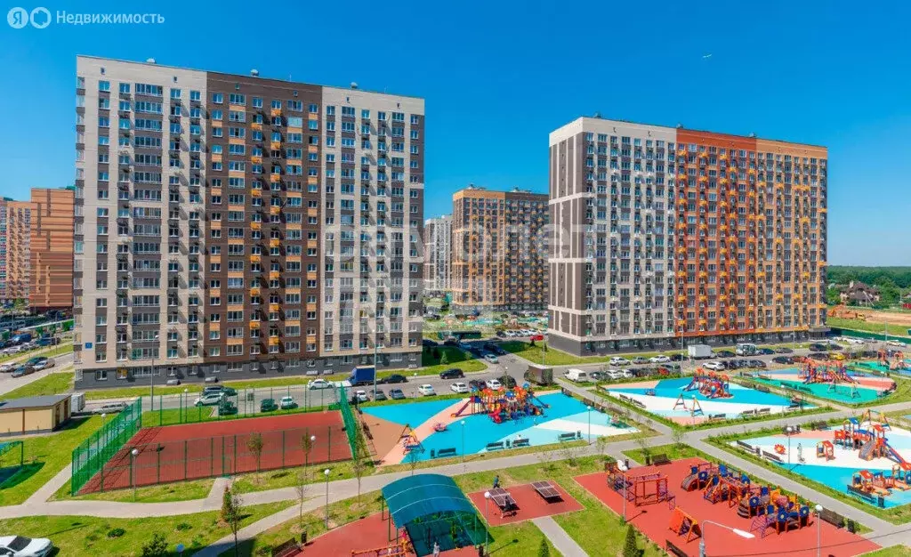 3-комнатная квартира: посёлок городского типа Мисайлово, микрорайон ... - Фото 1