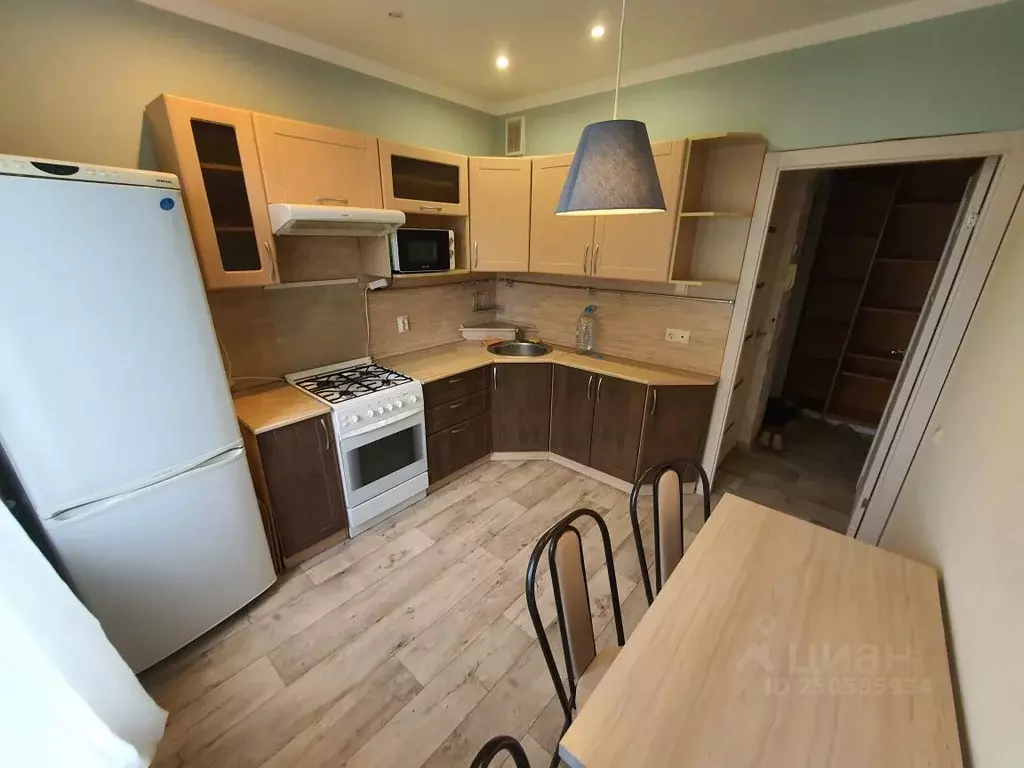 3-к кв. Татарстан, Казань ул. Маршала Чуйкова, 83 (78.0 м) - Фото 0