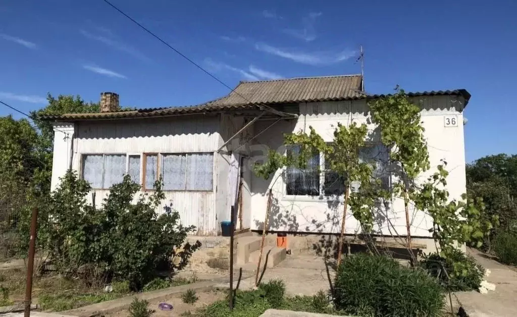 Дом в Крым, Красноперекопский район, с. Вишневка ул. Маленко (113 м) - Фото 1