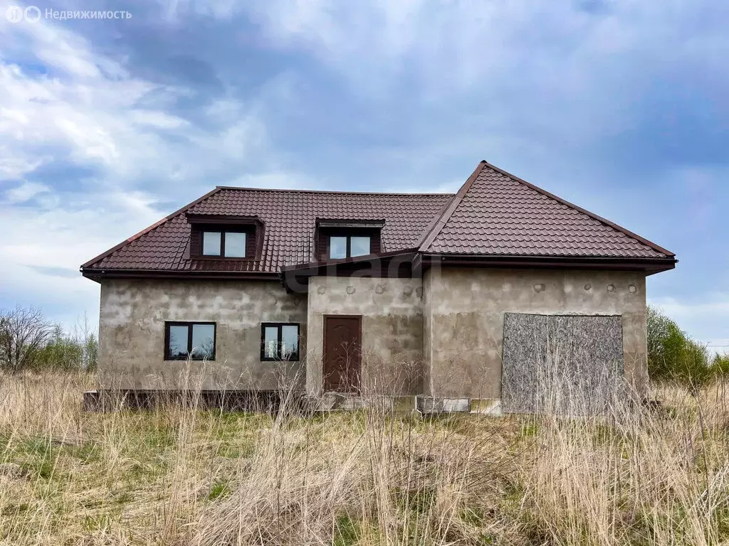Дом в деревня Дуброво, Солнечная улица (220 м) - Фото 1