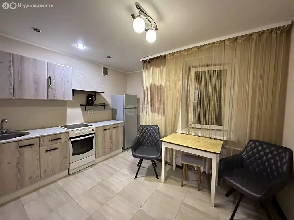 1-комнатная квартира: Тюмень, улица Щербакова, 150к2 (36 м) - Фото 2