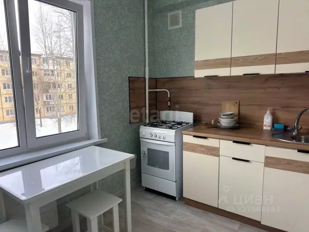 3-к кв. Удмуртия, Ижевск ул. Труда, 14 (54.2 м) - Фото 1