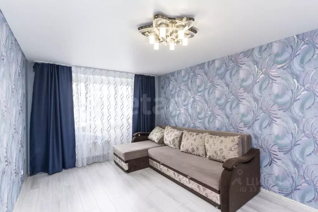 3-к кв. Тюменская область, Тюмень ул. Николая Никитина, 4к1 (92.2 м) - Фото 1