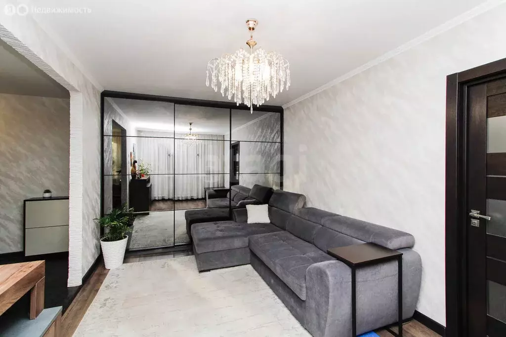 2-комнатная квартира: Тюмень, улица Республики, 180 (46.6 м) - Фото 2