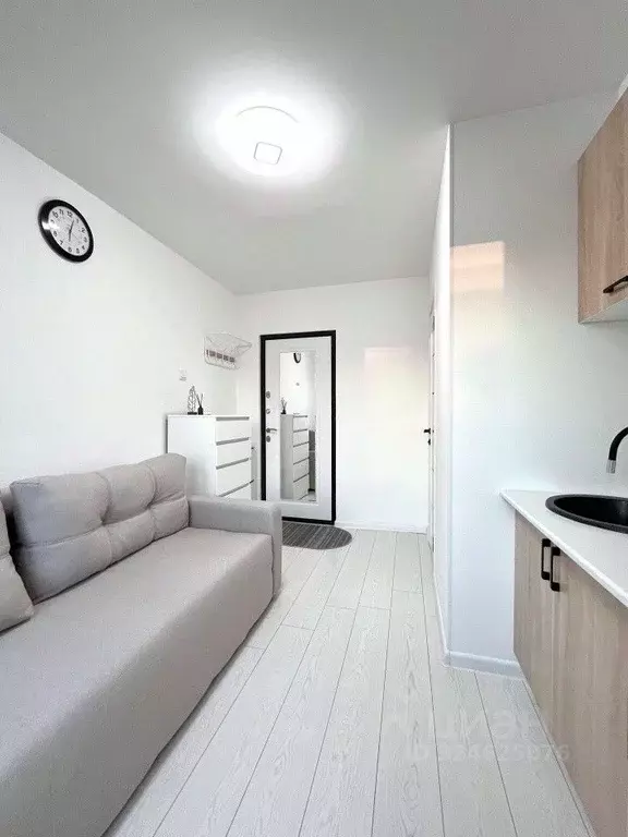 Комната Свердловская область, Екатеринбург ул. Викулова, 46к1 (11.1 м) - Фото 1