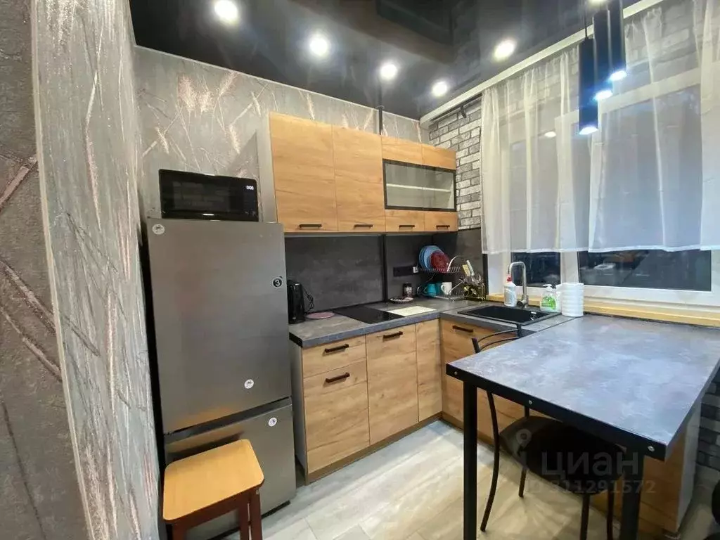 2-к кв. Мурманская область, Мурманск просп. Кирова, 17 (45.0 м) - Фото 2