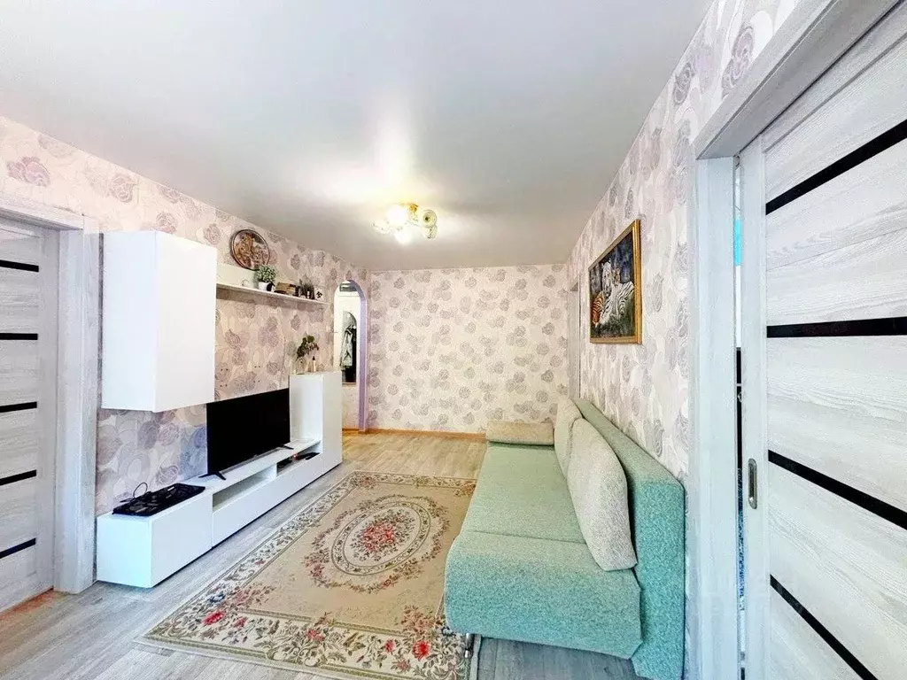 2-к кв. Саратовская область, Саратов ул. 2-я Садовая, 11 (43.0 м) - Фото 0