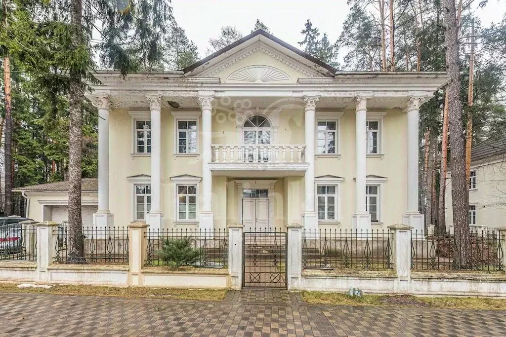 Дом в Московская область, Одинцовский городской округ, д. Новодарьино  ... - Фото 1