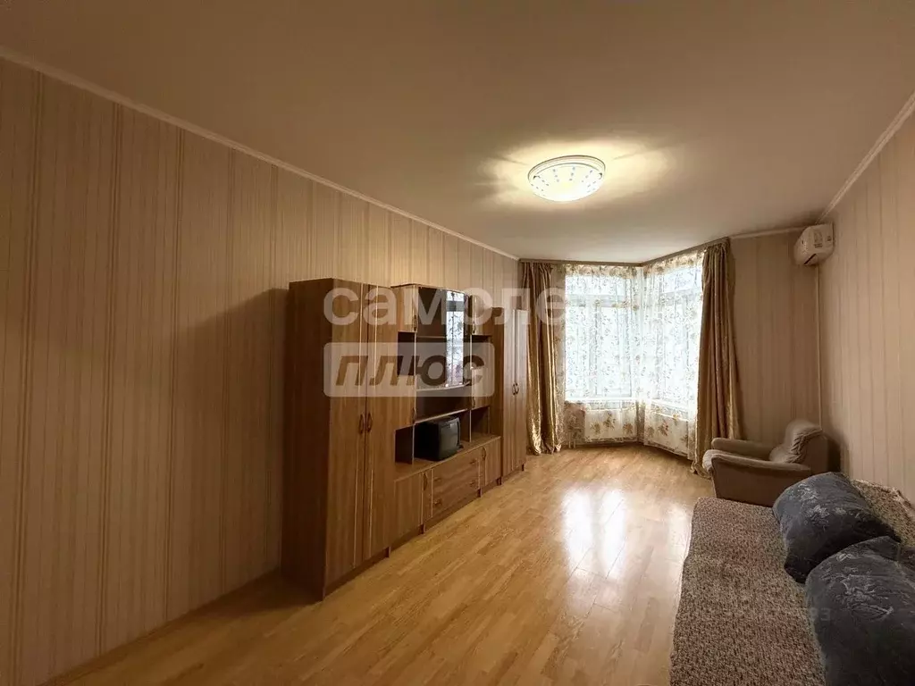 1-к кв. Свердловская область, Екатеринбург ул. Бажова, 68 (42.8 м) - Фото 2