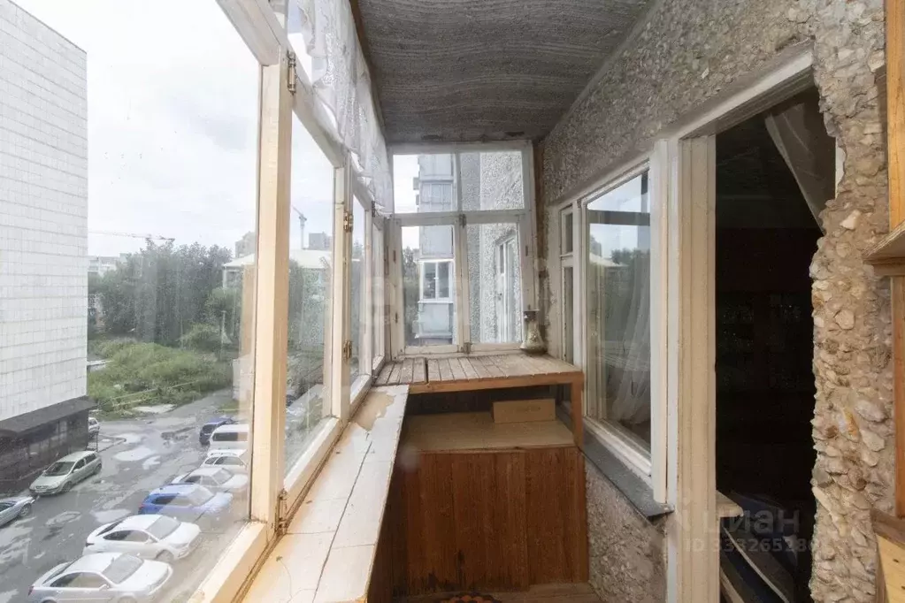 3-к кв. Тюменская область, Тюмень Холодильная ул., 11 (64.2 м) - Фото 1