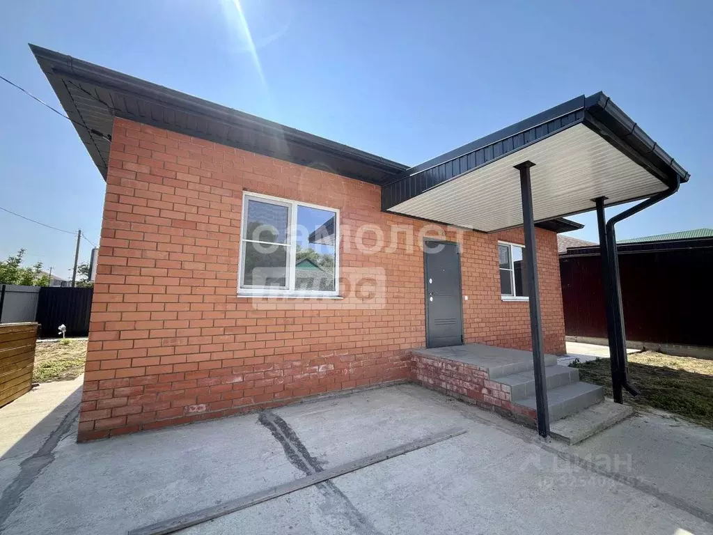 Дом в Краснодарский край, Тимашевск ул. Ковалева (80 м) - Фото 1