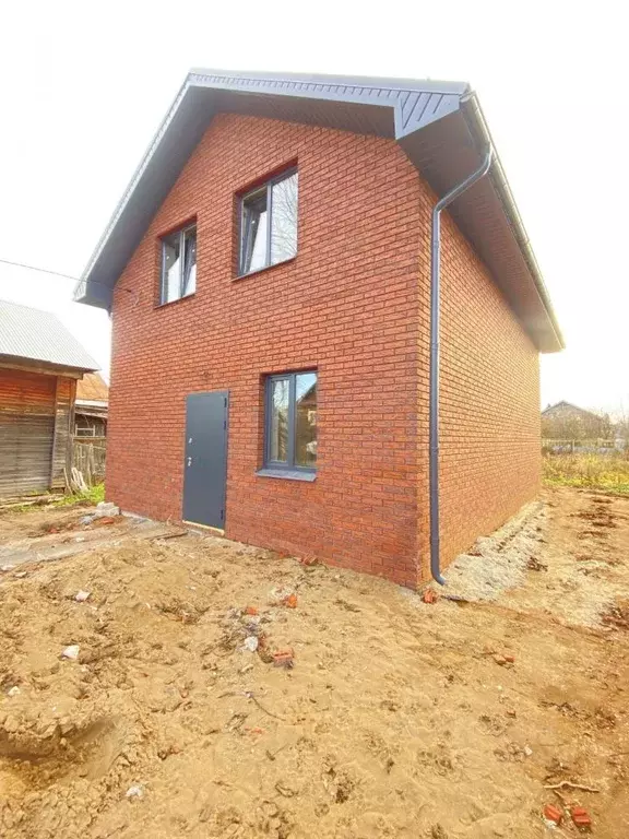 Дом в Удмуртия, Воткинск ул. Антонова, 103 (100 м) - Фото 2