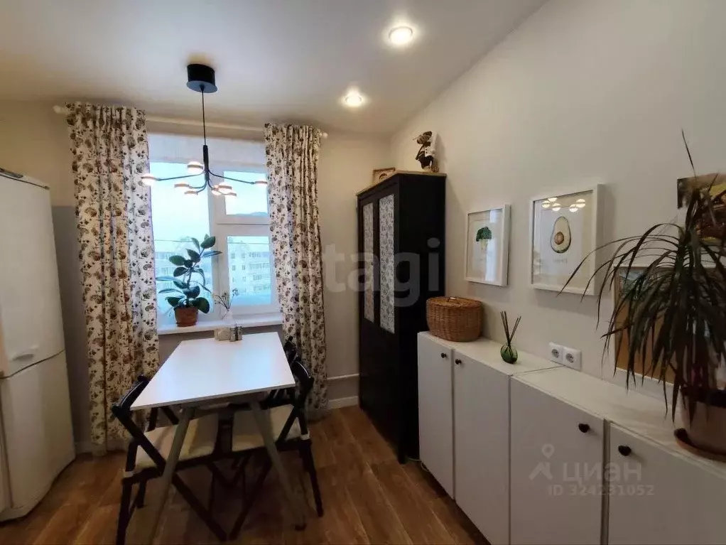 2-к кв. Ямало-Ненецкий АО, Муравленко ул. Муравленко, 31 (51.5 м) - Фото 1