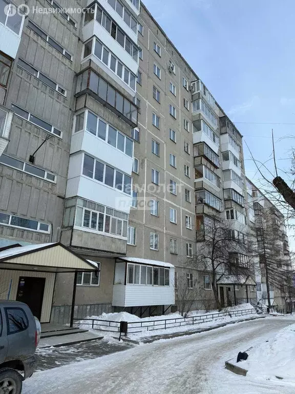 3-комнатная квартира: Златоуст, улица 40-летия Победы, 26А (61 м) - Фото 0