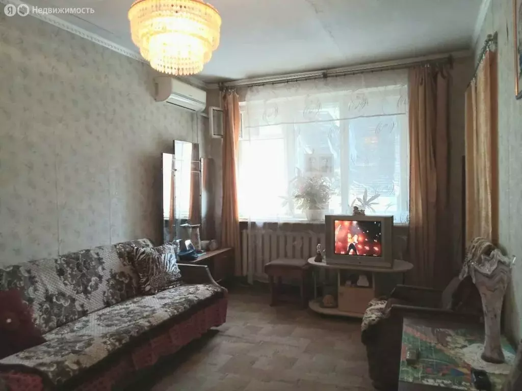 4-комнатная квартира: Каменск-Шахтинский, Астаховский переулок, 86А ... - Фото 1