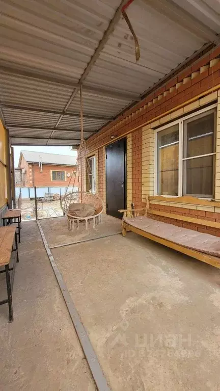 Дом в Астраханская область, Наримановский район, с. Солянка ул. ... - Фото 2