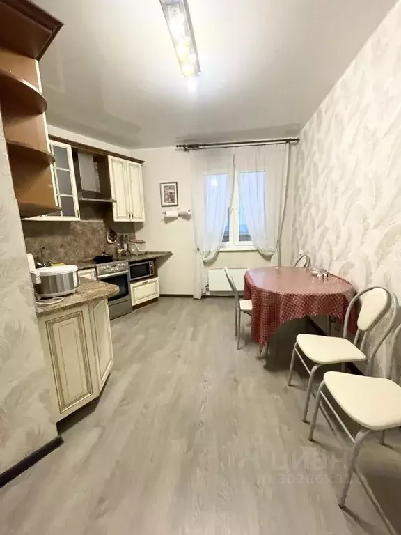 2-к кв. Бурятия, Улан-Удэ ул. Смолина, 54Б (70.0 м) - Фото 1