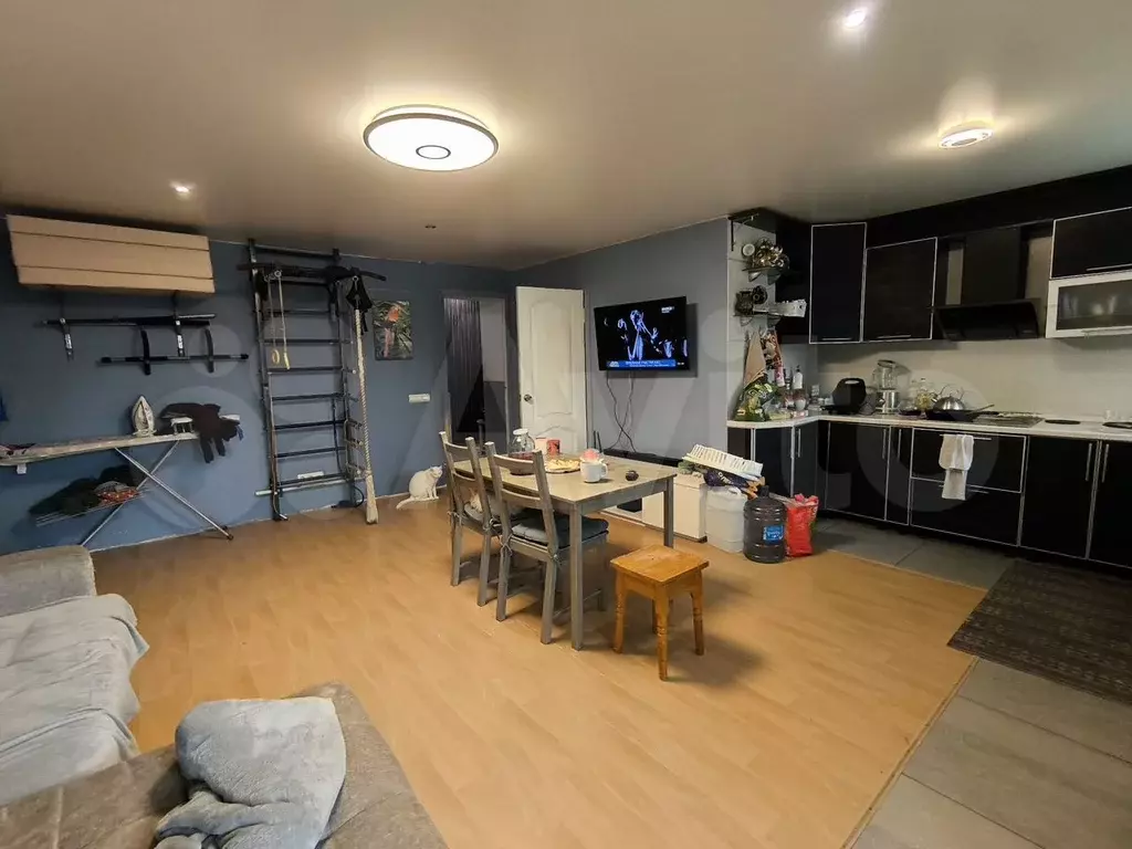 3-к. квартира, 70 м, 1/9 эт. - Фото 1