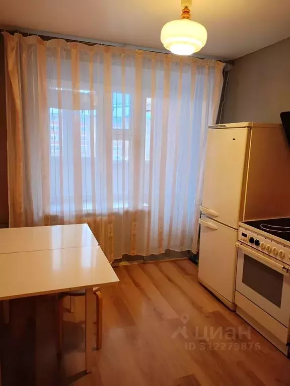 1-к кв. Тюменская область, Тюмень Тарманы мкр, ул. Блюхера, 4 (30.0 м) - Фото 0