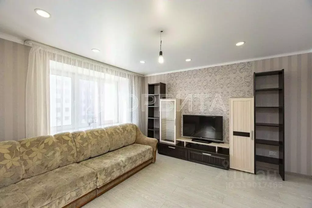 4-к кв. Тюменская область, Тюмень ул. Ленина, 81 (75.7 м) - Фото 1