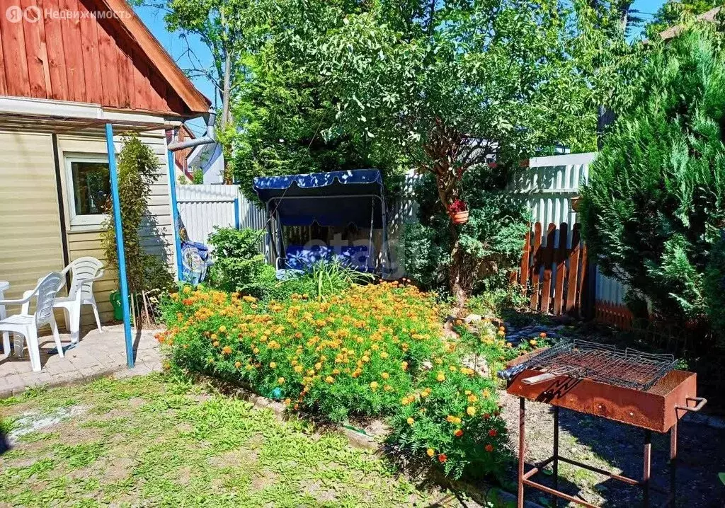 2-комнатная квартира: Зеленоградск, Железнодорожная улица, 7 (75 м) - Фото 0