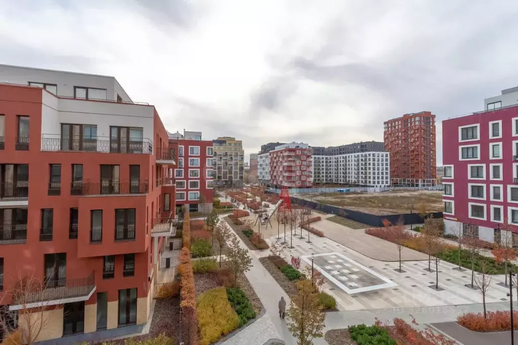 3-к кв. Тюменская область, Тюмень ул. Газовиков, 36 (105.9 м) - Фото 1