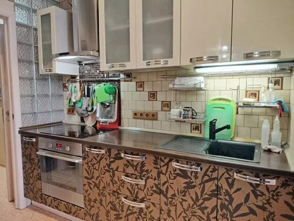 Продается 2-комнатная квартира - Фото 1