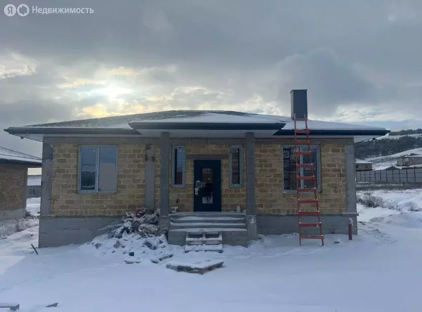 Дом в Трудовское сельское поселение, село Строгоновка, улица Армут, 6 ... - Фото 2