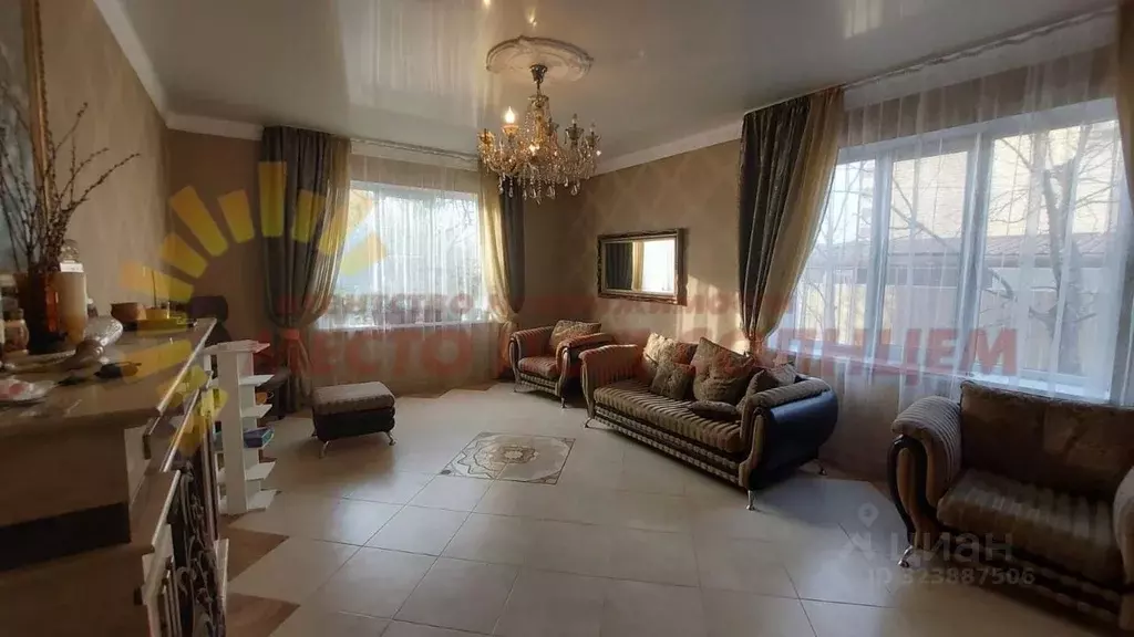 Дом в Краснодарский край, Ейск Ромашковая ул. (200 м) - Фото 2