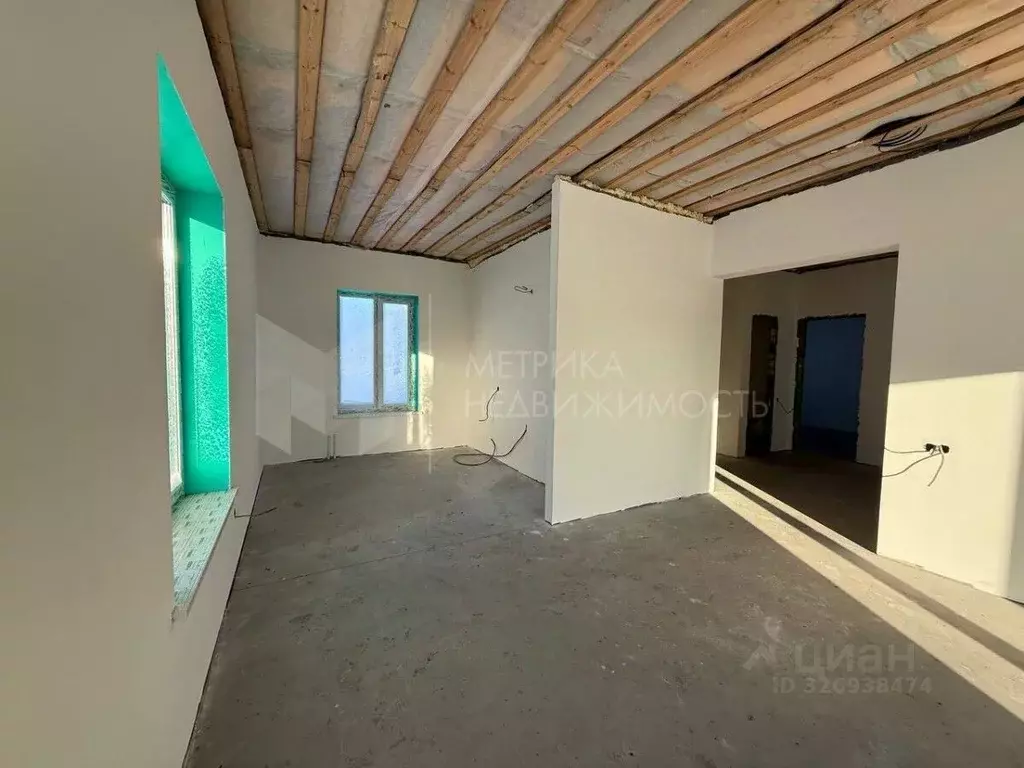 Студия Тюменская область, Тюмень ул. Республики, 239 (17.0 м) - Фото 1