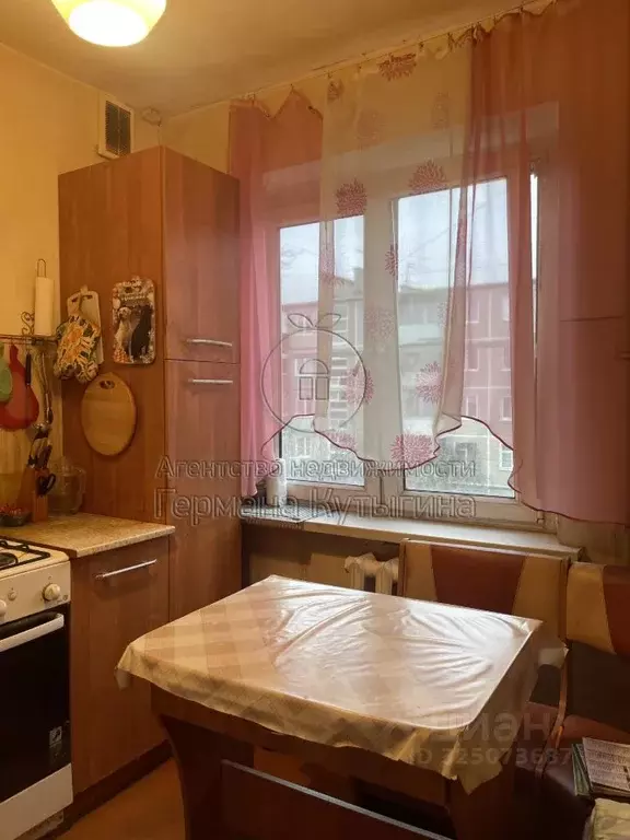 3-к кв. Волгоградская область, Волгоград Краснополянская ул., 38 (55.0 ... - Фото 1