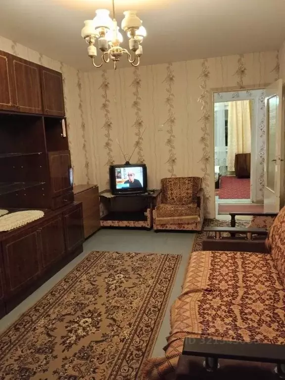 2-к кв. Ленинградская область, Луга ул. Победы, 10 (52.0 м) - Фото 0