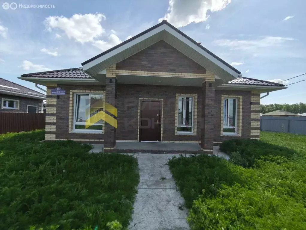 Дом в село Пушкино, улица Игоря Талькова (100 м) - Фото 0
