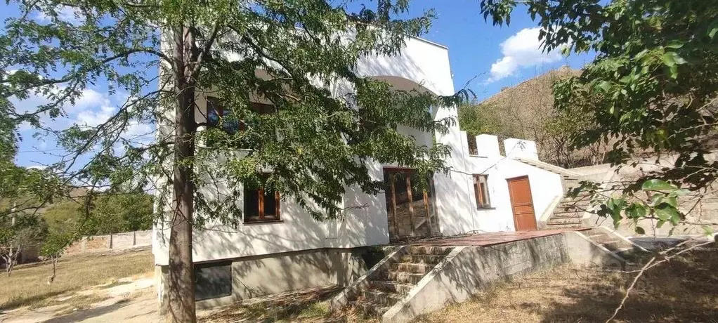 Дом в Крым, Судак городской округ, с. Ворон ул. Десантников (249 м) - Фото 1