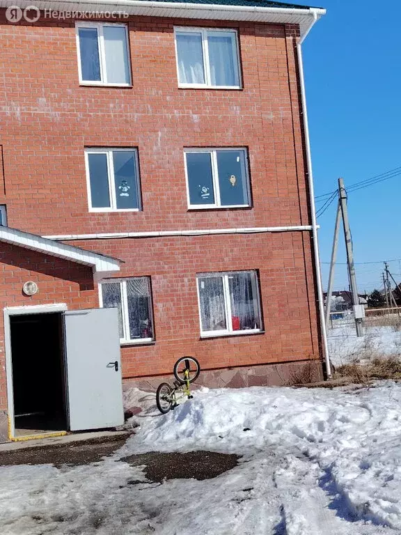 Квартира-студия: Верхнеуральск, улица Труда, 86 (27.1 м) - Фото 1