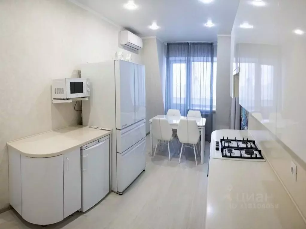 2-к кв. Орловская область, Орел Пионерская ул., 10 (71.5 м) - Фото 0