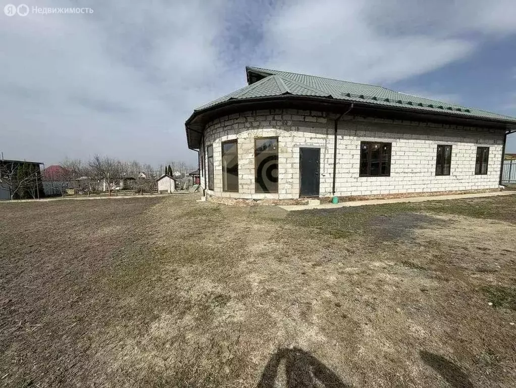 Дом в Старый Оскол, микрорайон Лесная Поляна (190 м) - Фото 2