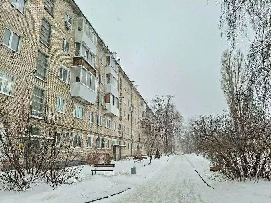 3-комнатная квартира: Тольятти, микрорайон Портовый, улица Комзина, 29 ... - Фото 0