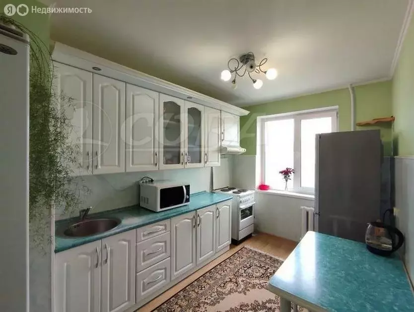 4-комнатная квартира: Тюмень, улица Газовиков, 3 (83.3 м) - Фото 1