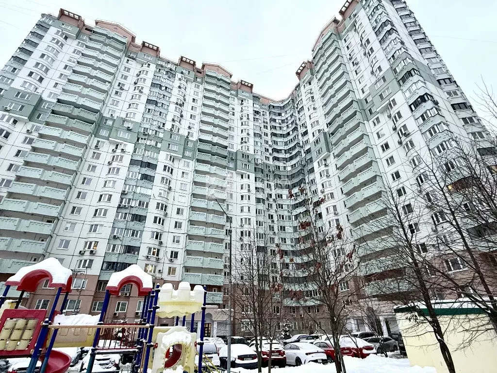 Продается 3-комнатная квартира - Фото 1