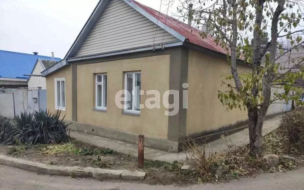 Дом в Ставрополь, Ленинский район, микрорайон № 7, Кольцевой проезд ... - Фото 1