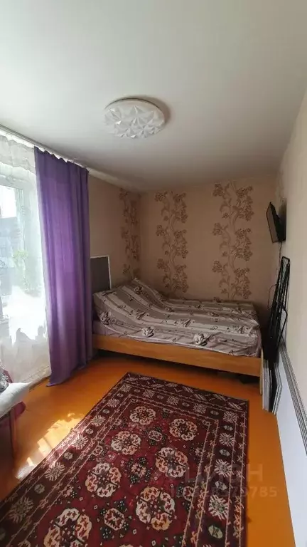 2-к кв. Кемеровская область, Новокузнецк ул. Веры Соломиной, 15 (40.5 ... - Фото 1