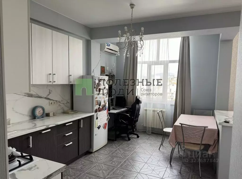 2-к кв. Краснодарский край, Сочи Адлер жилрайон, ул. Изумрудная, 42 ... - Фото 1